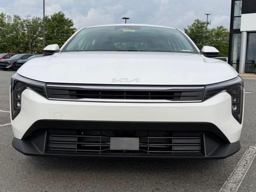 Snow White Pearl 2026 Kia K4 LXS
