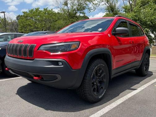 Firecracker Red Clearcoat 2019 Jeep Cherokee Trailhawk