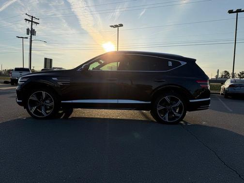 Vik Black 2025 Genesis GV80 3.5T Prestige