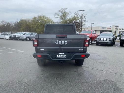 2021 Jeep Gladiator Overland