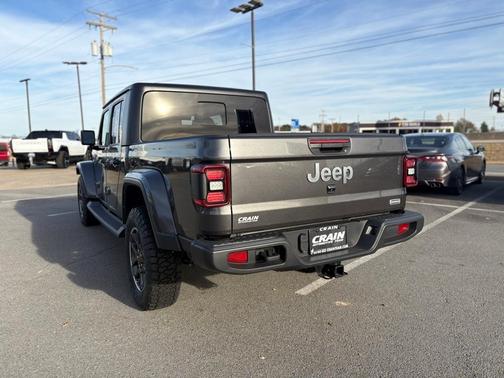 2021 Jeep Gladiator Overland