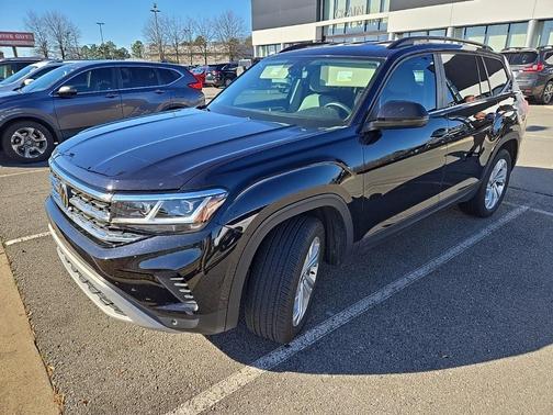 2023 Volkswagen Atlas 3.6L SE w/Technology