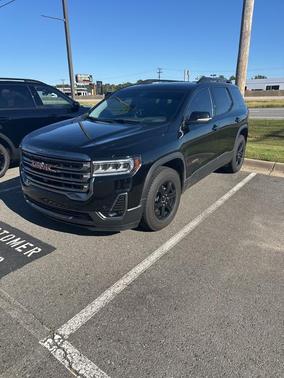 2022 GMC Acadia AT4