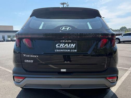 Phantom Black 2026 Hyundai TUCSON SE