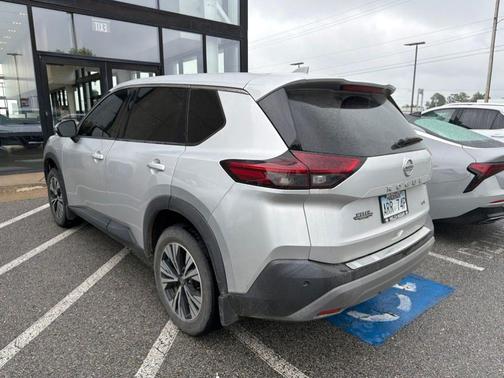 Brilliant Silver Metallic 2021 Nissan Rogue SV