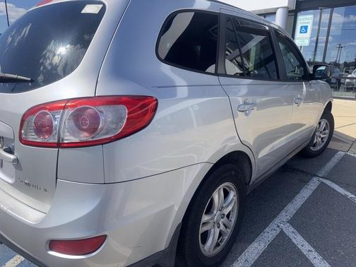 2011 Hyundai SANTA FE GLS