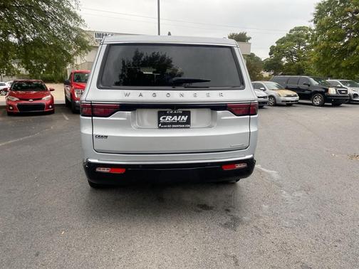 2024 Jeep Wagoneer Series II