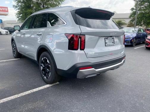 2025 Kia Sorento S