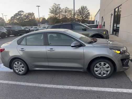 2022 Kia Rio S