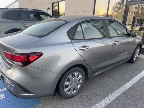 2022 Kia Rio S