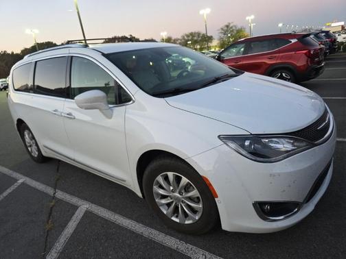 2018 Chrysler Pacifica Touring-L Plus