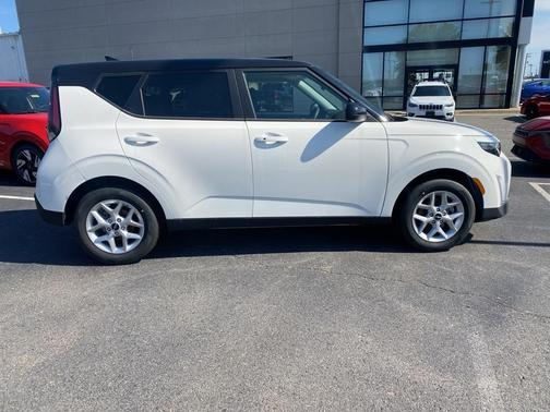 2025 Kia Soul S