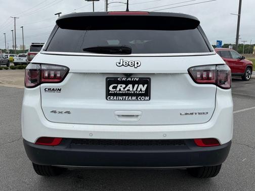 Bright White Clearcoat 2024 Jeep Compass Limited