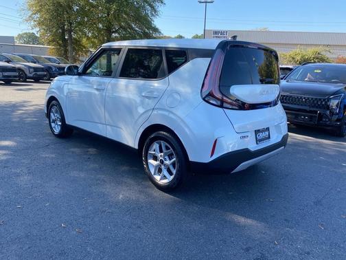 2024 Kia Soul LX