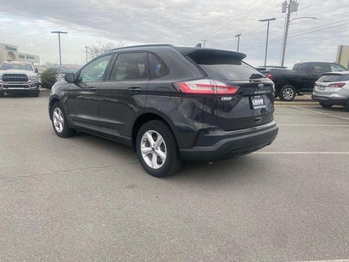 2021 Ford Edge SE