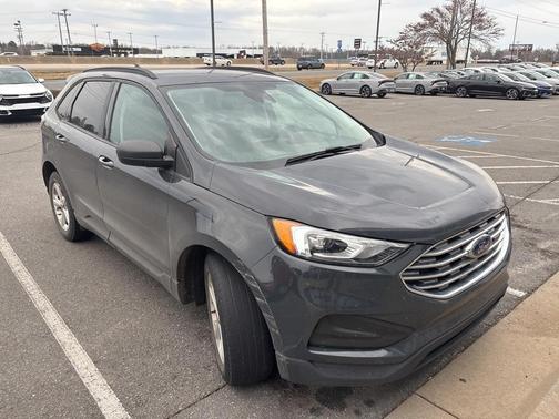 2021 Ford Edge SE