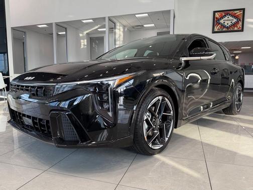 Aurora Black Pearl 2026 Kia K4 GT-LINE