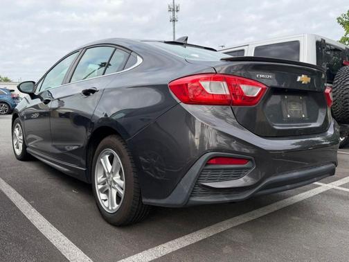 Tungsten Metallic 2017 Chevrolet Cruze LT