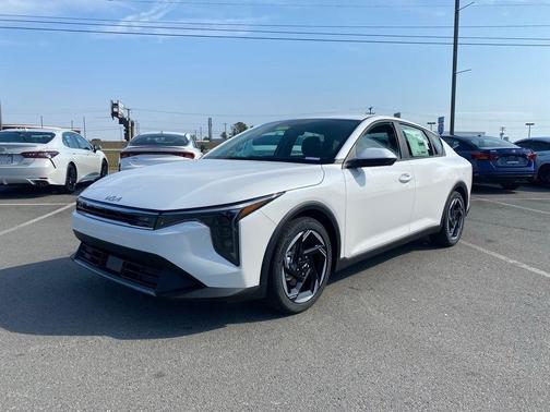 Snow White Pearl 2026 Kia K4 EX