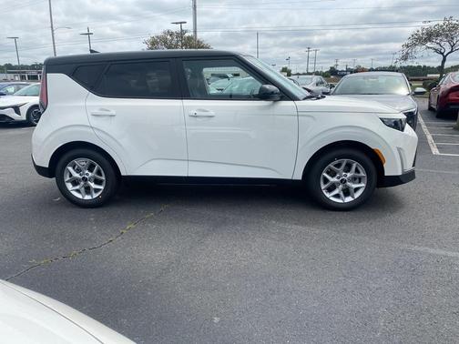 2025 Kia Soul S