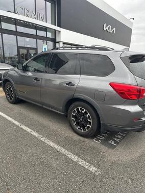 2019 Nissan Pathfinder SV