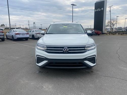 2024 Volkswagen Tiguan 2.0T SE