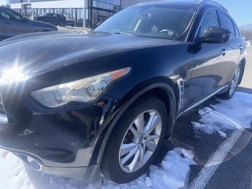 2014 INFINITI QX70 Base