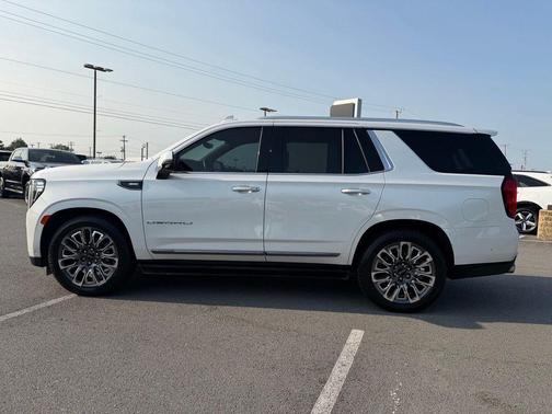 White Frost Tri-Coat 2023 GMC Yukon Denali Ultimate