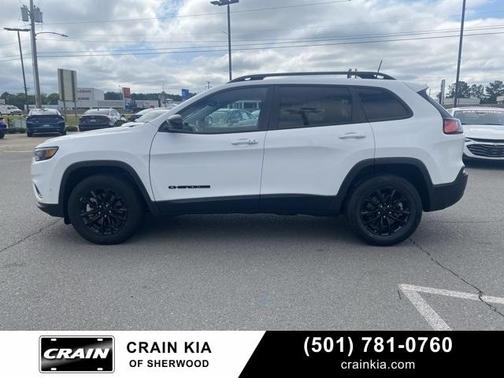 2023 Jeep Cherokee Altitude Lux