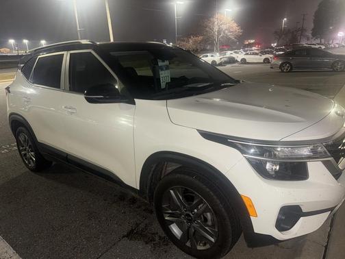 2021 Kia Seltos S
