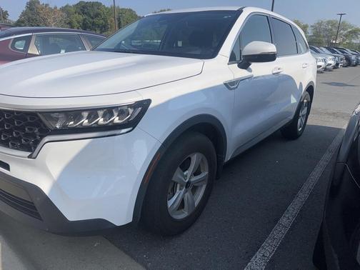 2023 Kia Sorento LX