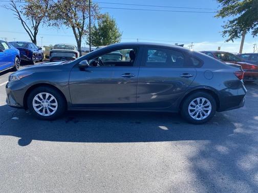 2024 Kia Forte LX