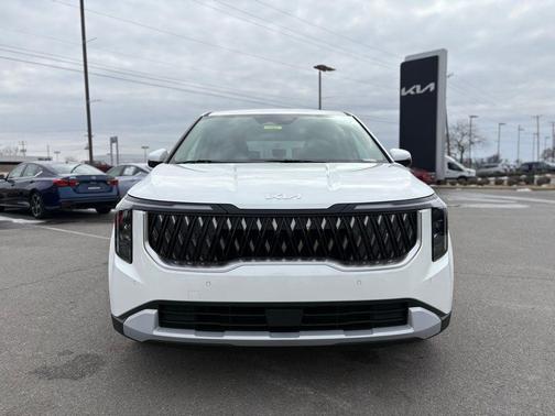 Snow White Pearl 2026 Kia Carnival LXS