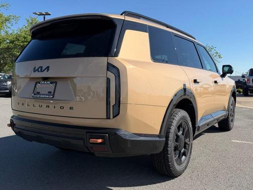 Terrain 2027 Kia Telluride SX