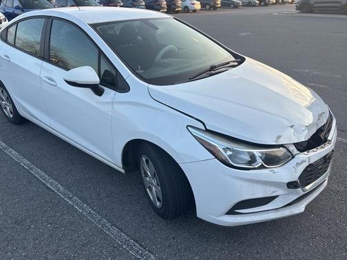 2018 Chevrolet Cruze LS