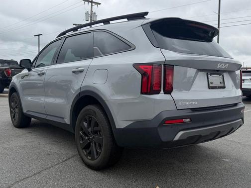 Wolf Gray 2023 Kia Sorento X-Line S