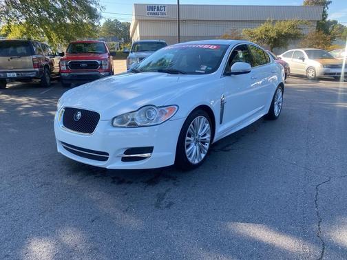 2011 Jaguar XF Base