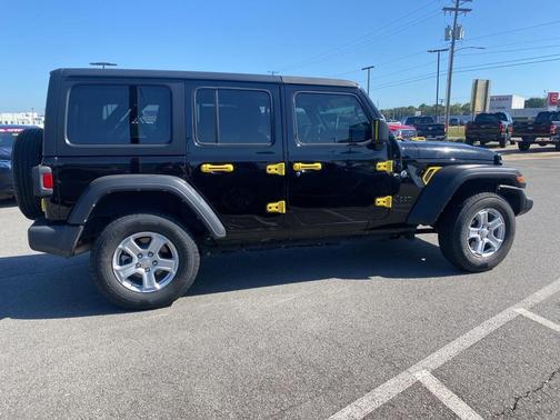 2022 Jeep Wrangler Unlimited Sport