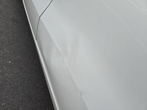 Clear White 2016 Kia Rio LX