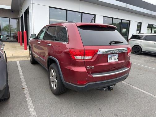 Deep Cherry Red Crystal Pearlcoat 2013 Jeep Grand Cherokee Limited