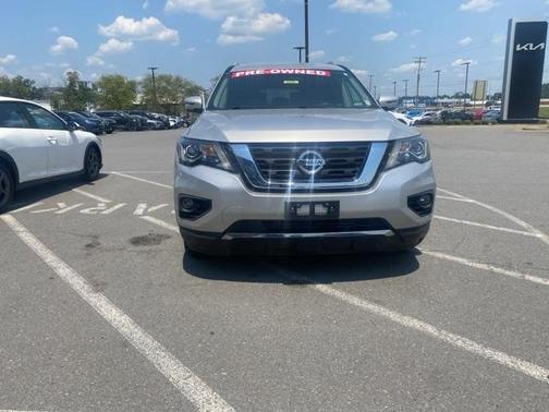 2019 Nissan Pathfinder SV