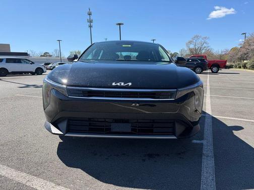 Aurora Black Pearl 2026 Kia K4 EX