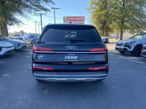 2021 Audi Q7 45 Premium Plus