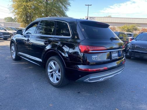 2021 Audi Q7 45 Premium Plus