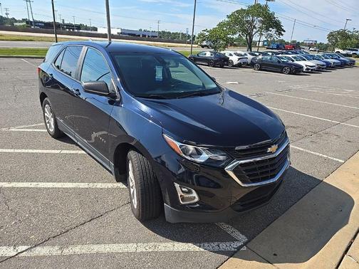 Midnight Blue Metallic 2021 Chevrolet Equinox LS