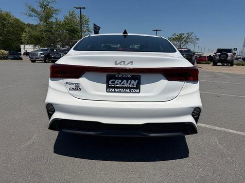 Clear White 2024 Kia Forte LX