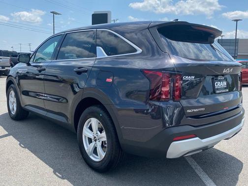 Metal 2026 Kia Sorento LX
