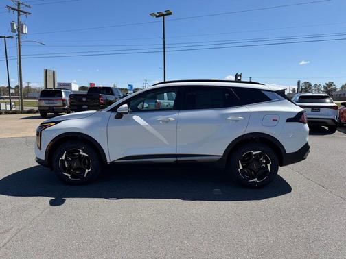 Snow White Pearl 2026 Kia Sportage Hybrid EX