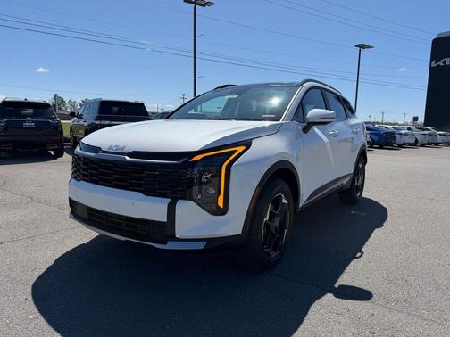 Snow White Pearl 2026 Kia Sportage Hybrid EX