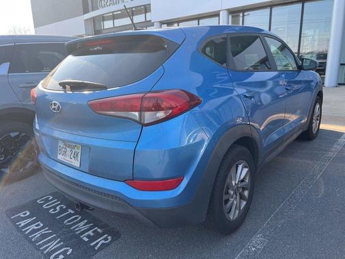 2016 Hyundai TUCSON SE